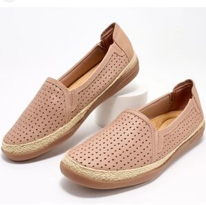 NWOB Clarks Women's Elaina Ruby Slip-On Espadrille Leather Flat Loafers 8.5N